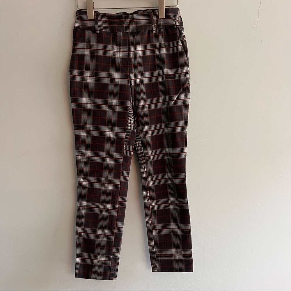 High waisted work pants. Capris. Plaid, brown, black, white, grey.